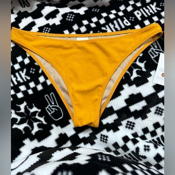 Extra-cheeky bikini bottom - Picture 1 of 5